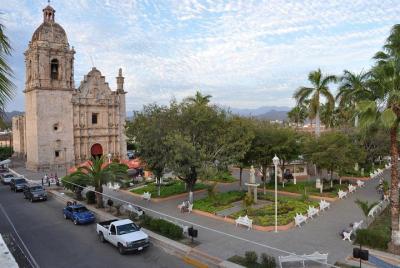 Excursión combinada a la campiña de Mazatlán y el casco antiguo Excursión combinada a la campiña de Mazatlán y el casco antiguo