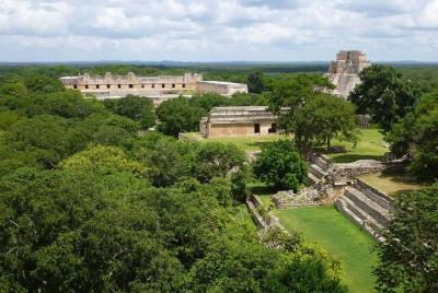 Uxmal, Hacienda Yaxcopoil y Cenote