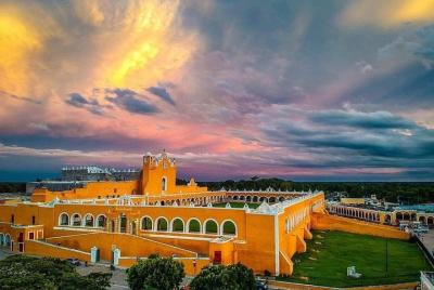Excursión privada: escapada de un día al pueblo mágico de Izamal