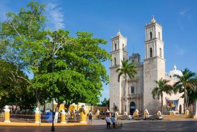 Traslado privado al aeropuerto de Mérida con WIFI