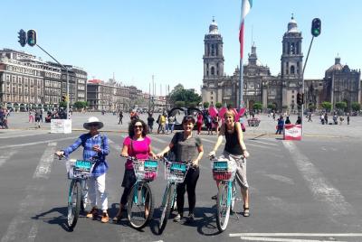 Recorrido en bicicleta por la arquitectura del centro de la Ciuda Recorrido en bicicleta por la arquitectura del centro de la Ciuda