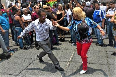 Comience su viaje a la Ciudad de México con un local: privado y p