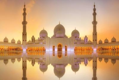 Visita a la ciudad de Abu Dhabi con entrada al museo del Louvre d