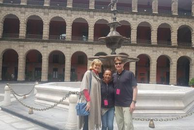 Recorrido privado a pie Colores de México: Zócalo, Palacio Nacion