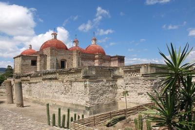Excursión combinada de Mitla y Monte Albán desde Oaxaca
