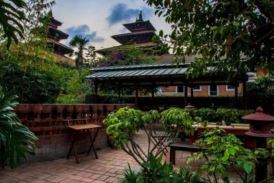 Excursión de día completo a las plazas de Patan y Bhaktapur Durba