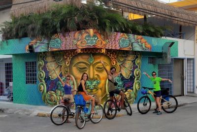 Graffitis & Munchies biketour Playa del Carmen Graffitis & Munchies biketour Playa del Carmen