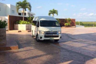Transport Playa del Carmen - Cancun Airport 