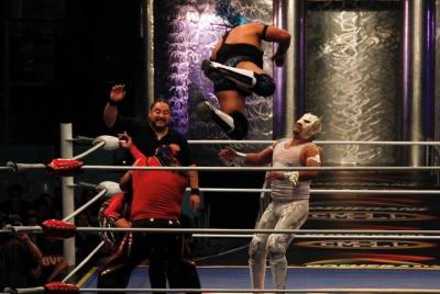 Lucha libre en puebla (solo lunes)