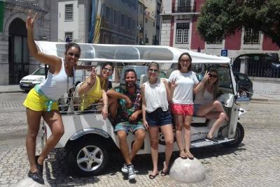 Tour privado ECO Tuk Tuk de Lisboa con degustación de comida - 1: