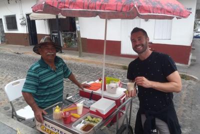 Dos experiencias en una: Sunset Walking City Tour y Street Food
