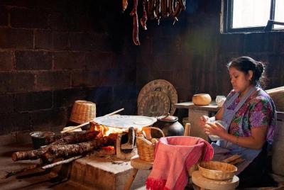 Visite las comunidades indígenas de San Juan Chamula y Zinacatán.