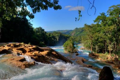 Escapada de un día desde San Cristóbal a las cascadas de Agua Azu