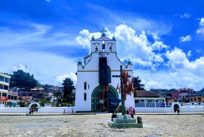 Excursión cultural maya desde Tuxtla Gutiérrez: Chamula, Zinacant Excursión cultural maya desde Tuxtla Gutiérrez: Chamula, Zinacant