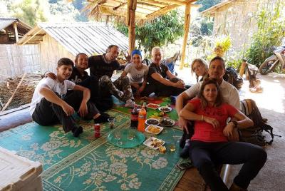 Excursión privada de día completo a Chiang Rai con almuerzo y rec