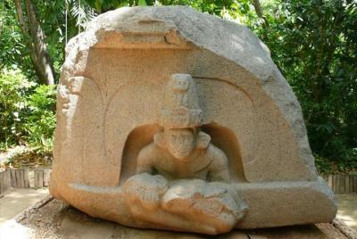 Excursión de medio a Villahermosa con visita al museo La Venta