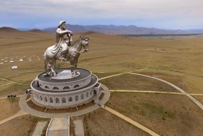 Genghis Khan Day Tour con Bonus Gorkhi-Terelj National Park Tour 