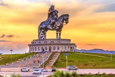 Excursión de 1 día en autobús al complejo de la estatua de Genghi