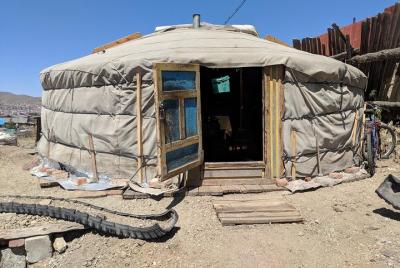 Clase de cocina en un hogar tradicional de ger en los suburbios d