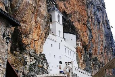 Visita al monasterio de Ostrog