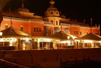 Espectáculo con cena de fantasía marroquí y espectáculo cultural 