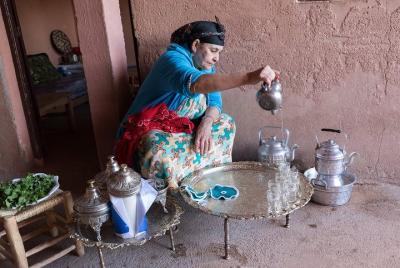 Clase de cocina con una familia bereber de Marrakech