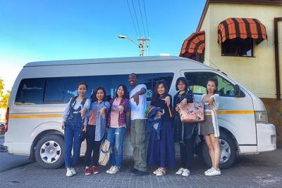 Traslado de la ciudad de Windhoek al aeropuerto de Windhoek (WDH)