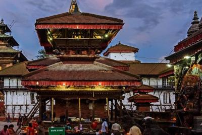 Estupa de Bouddhanath, estupa de Swyambhunath, Pashupatinath, via