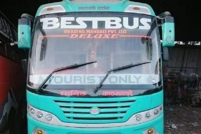 Super Deluxe Bus a Besisahar