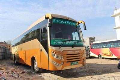 Bus turístico de lujo a Lumbini desde Katmandú