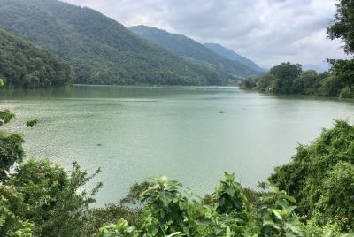 Excursión completa a la ciudad de Pokhara en automóvil privado