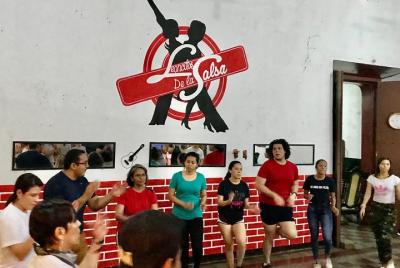 Clases privadas de salsa (estilo cubano, On1, On2, Bachata, Meren Clases privadas de salsa (estilo cubano, On1, On2, Bachata, Meren