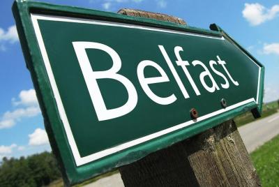Traslado privado de salida: hotel al aeropuerto de Belfast Traslado privado de salida: hotel al aeropuerto de Belfast