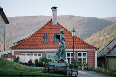 Paseo guiado por el encantador barrio de Nordnes en Bergen