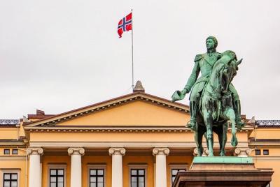 Recorrido histórico a pie de 2 horas por Oslo con un guía local Recorrido histórico a pie de 2 horas por Oslo con un guía local