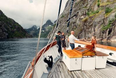 Crucero con cena en Trollfjord