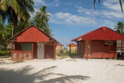 Islas San Blas de 2 días en cabaña compartida con tour y comidas incluidas Islas San Blas de 2 días en cabaña compartida con tour y comidas incluidas