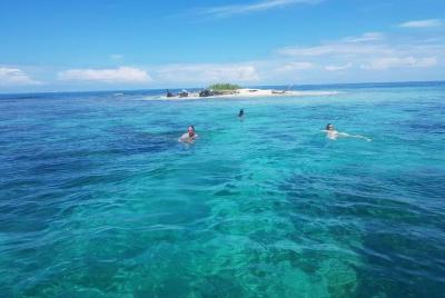 2 días San Blas en cabaña privada en Aroma Island PLUS Tour en barco y comidas 2 días San Blas en cabaña privada en Aroma Island PLUS Tour en barco y comidas