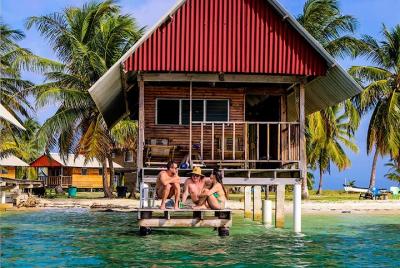 Islas San Blas - 2D / 1N Privado SOBRE EL OCÉANO cabaña, INCL. Comidas y Tour de un día Islas San Blas - 2D / 1N Privado SOBRE EL OCÉANO cabaña, INCL. Comidas y Tour de un día