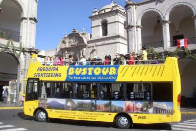 Tarde: Arequipa Bus panorámico con entradas.