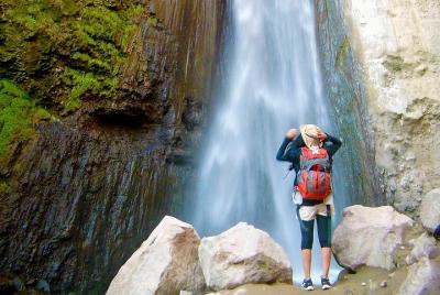 Trekking, Cataratas y Baños Termales