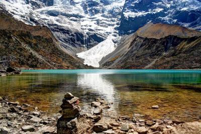 Tour de día completo al lago Humantay