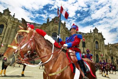 Tour por la ciudad de Lima - Cena y Parque de las Fuentes Mágicas