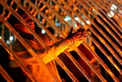 Medio día ciudad noche Lima y fuentes de agua bailarines