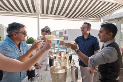 Clase de cóctel participativo a cargo del Hotel B