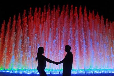 Excursión Noche Tour: Fuentes de Agua Bailarinas.