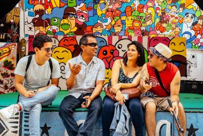 Tour privado de Hip Barrio Miraflores con un local