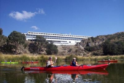 Kayak a las islas flotantes de Uros, lago Titicaca