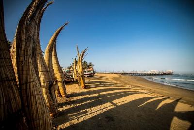 Tour al Templo del Dragón, Sitio Arqueológico Chan Chan y Playa H