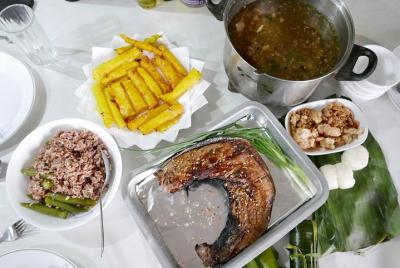 Clase privada de cocina filipina en la ciudad de Iloilo usando re